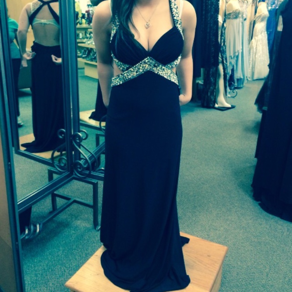 Black and silver sequence prom dress